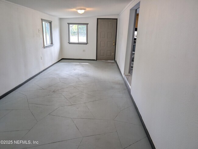 Building Photo - 116 Claudia St