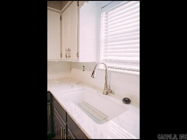 Building Photo - 408 W 4th St