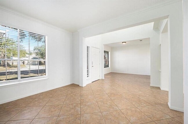 Building Photo - 17811 Scrub Oak Dr