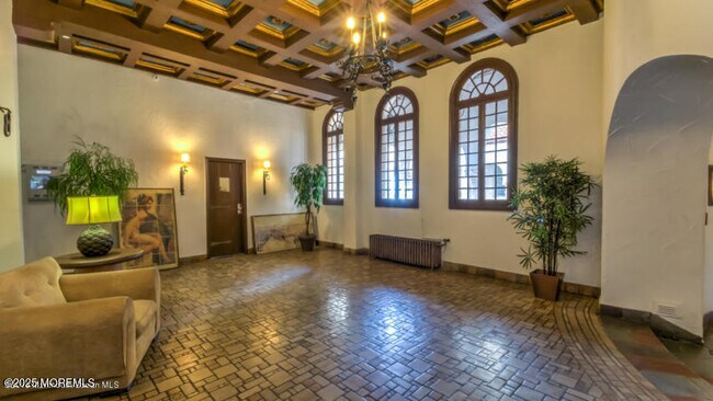 Building Photo - 400 Deal Lake Dr