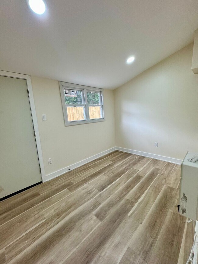 Building Photo - 4504 N Uber St