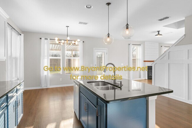 Building Photo - 1801 Stonewater Dr