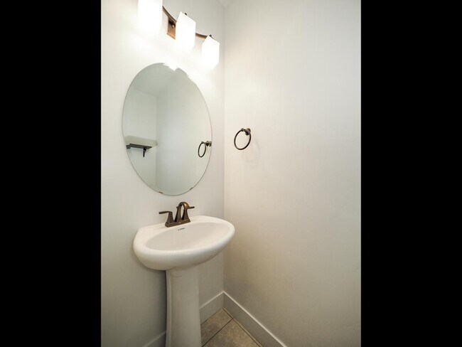 Building Photo - 3659 W 1650 N