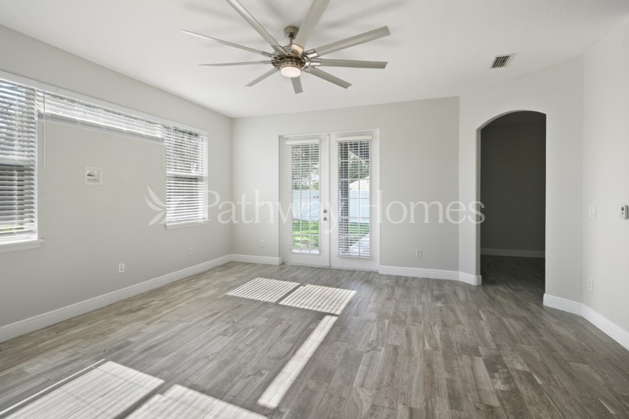 Building Photo - 2219 Bancroft Blvd