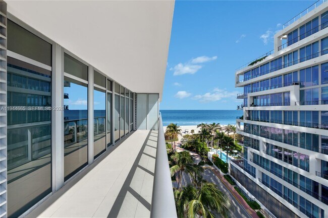 Building Photo - 3737 Collins Ave