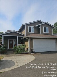 Building Photo - NETacoma - Large 3 bedroom 2.5 bathroom wi...