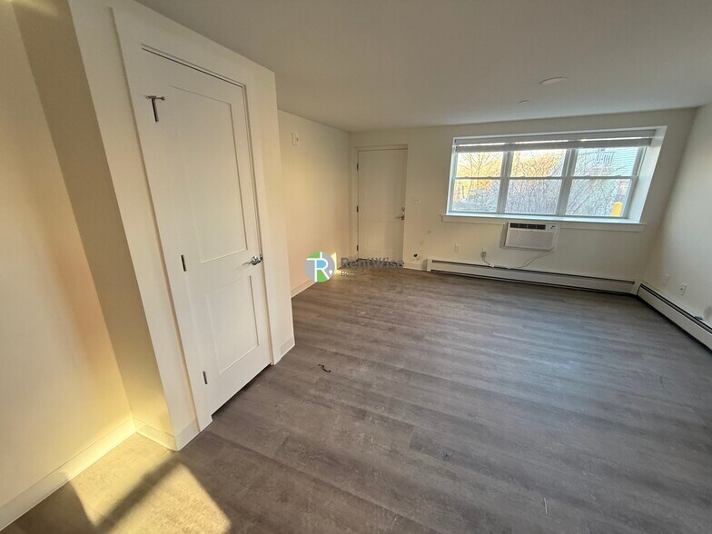 Building Photo - 16 Beals Rd