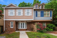 Building Photo - 5603 Wells Cir