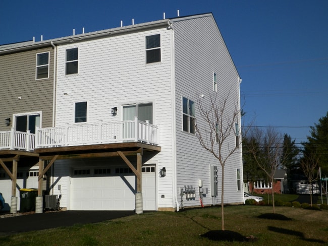 Building Photo - 4858 Stump Rd