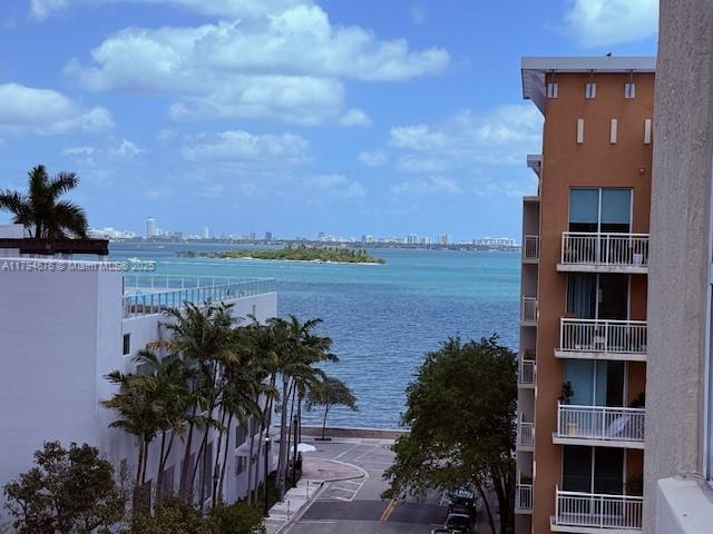 Building Photo - 2001 Biscayne Blvd