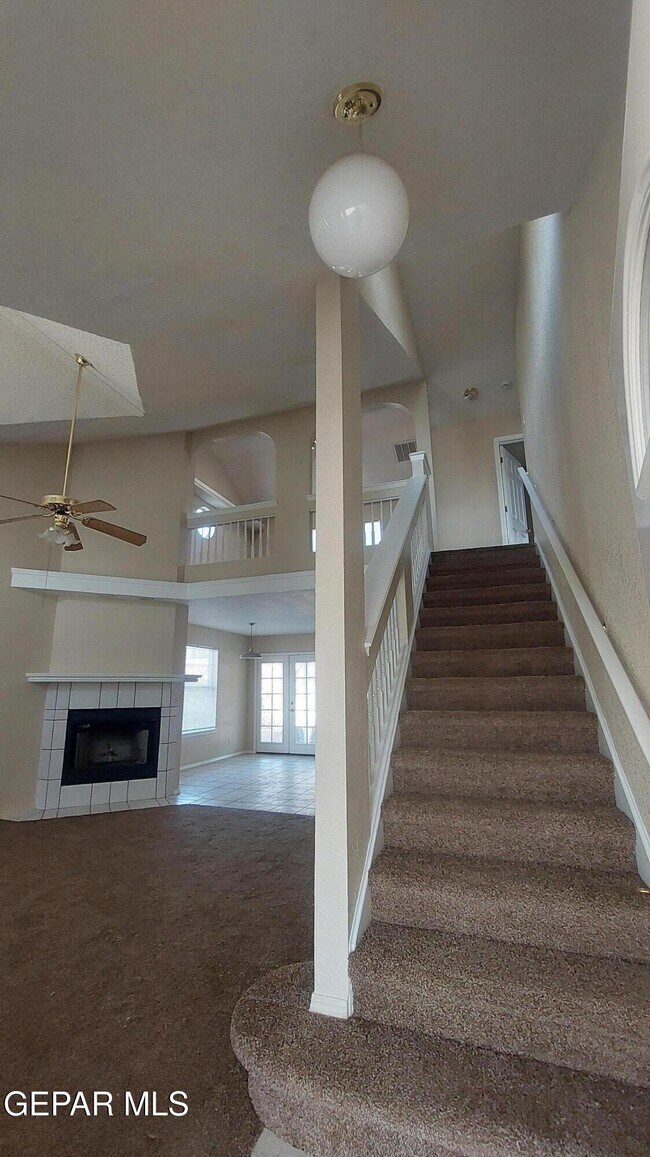 Building Photo - 7744 Luz De Camino Way