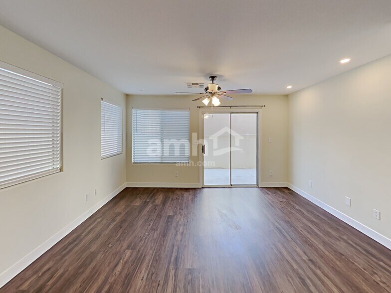 Building Photo - 9438 Havasu Canyon Ave