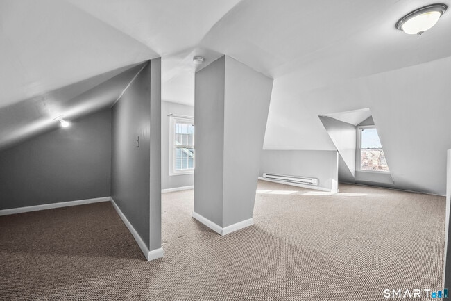 Building Photo - 59 Grand St