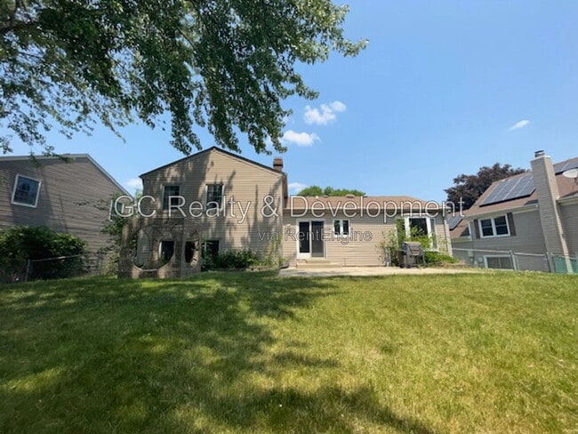 Building Photo - 2193 Hitching Post Ln