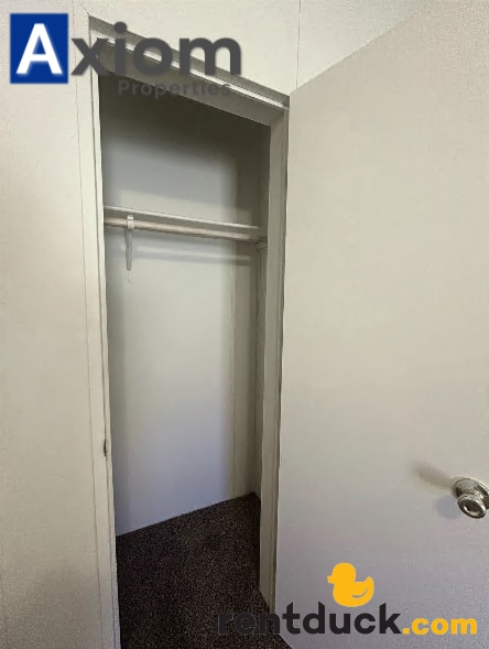 Building Photo - 7646 W Pocatello Creek Rd