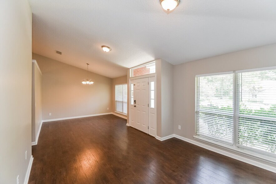 Building Photo - 2760 Cold Creek Blvd