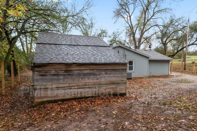 Building Photo - 15508 Loring Rd