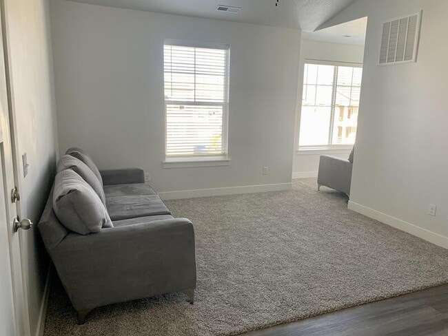 Building Photo - 3661 W 1500 N