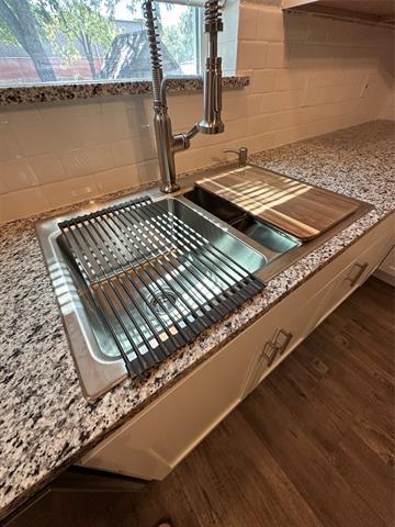 Building Photo - 605 S Fordyce St