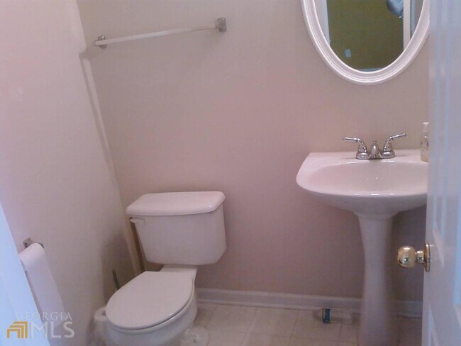 Building Photo - 7682 Creekside Ln