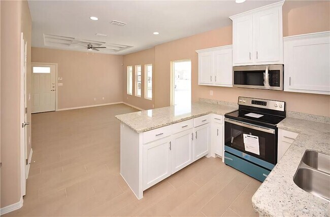 Building Photo - 23 West Dr