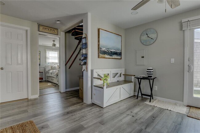 Building Photo - 20 Lane 2