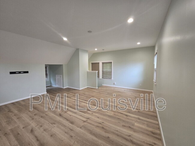 Building Photo - 4224 Briarwood Rd