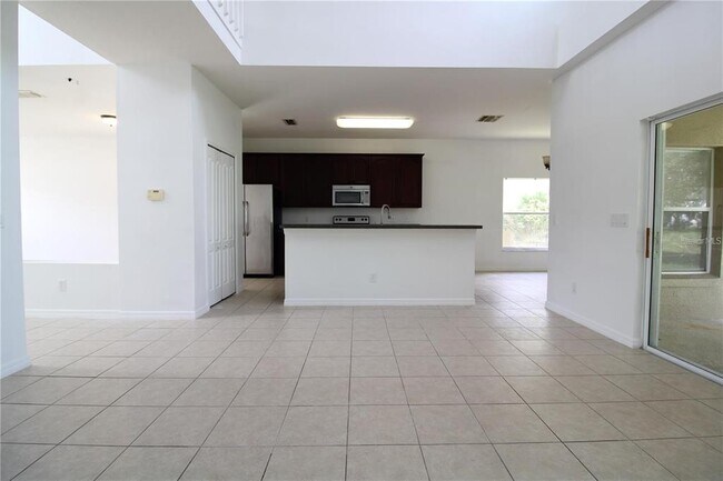 Building Photo - 16543 Cedar Run Dr