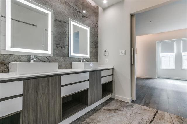 Building Photo - 256 Crockett St