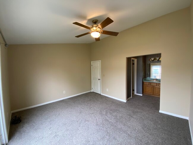 Building Photo - 37283 Charter Oaks Blvd