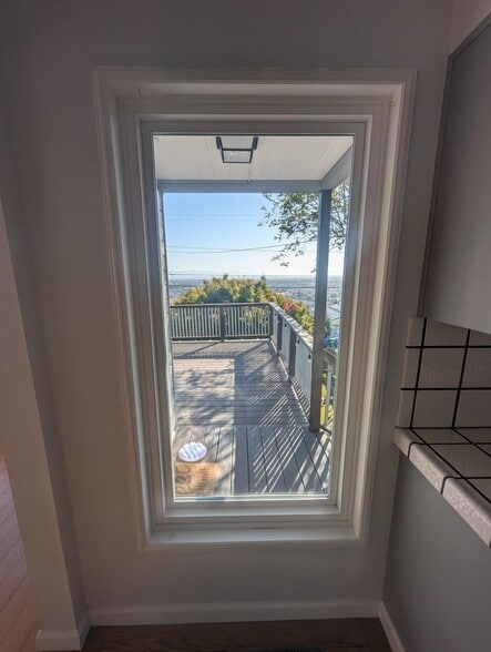 kitchen window - 16650 Rolando Ave