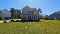 Building Photo - Prestigious 3 Bedroom Home!!!