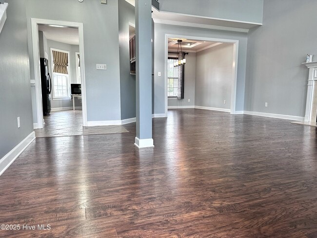 Building Photo - 300 Walkens Woods Ln