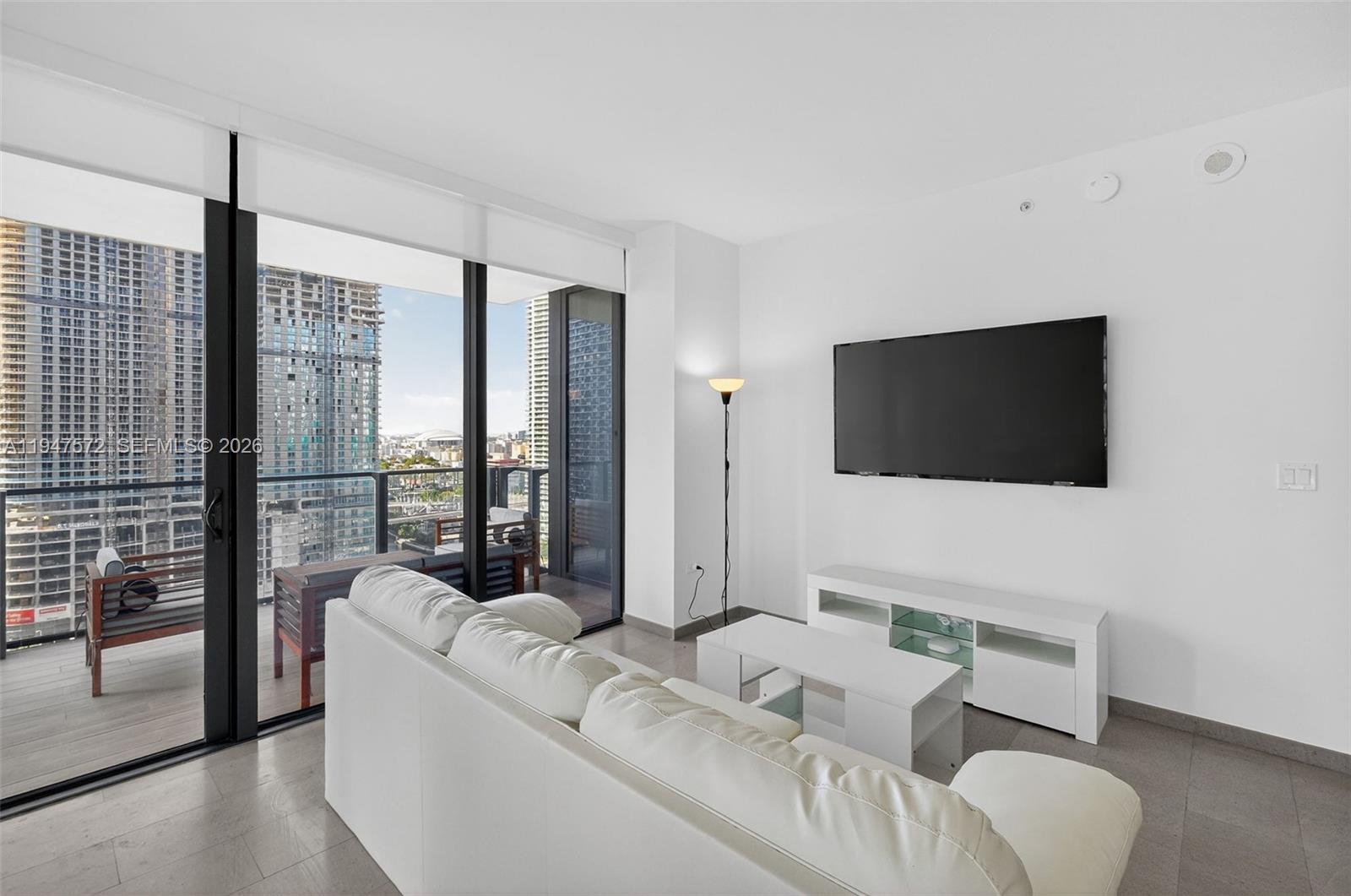 Building Photo - 68 SE 6th St