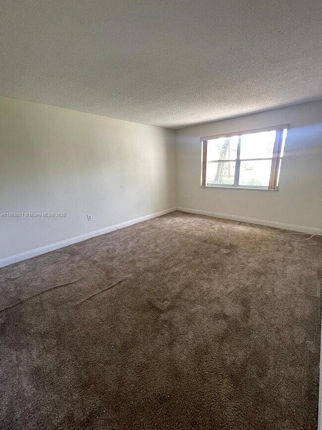 Building Photo - 4215 N University Dr