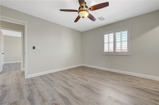 Building Photo - 2977 Queen Lake Ct