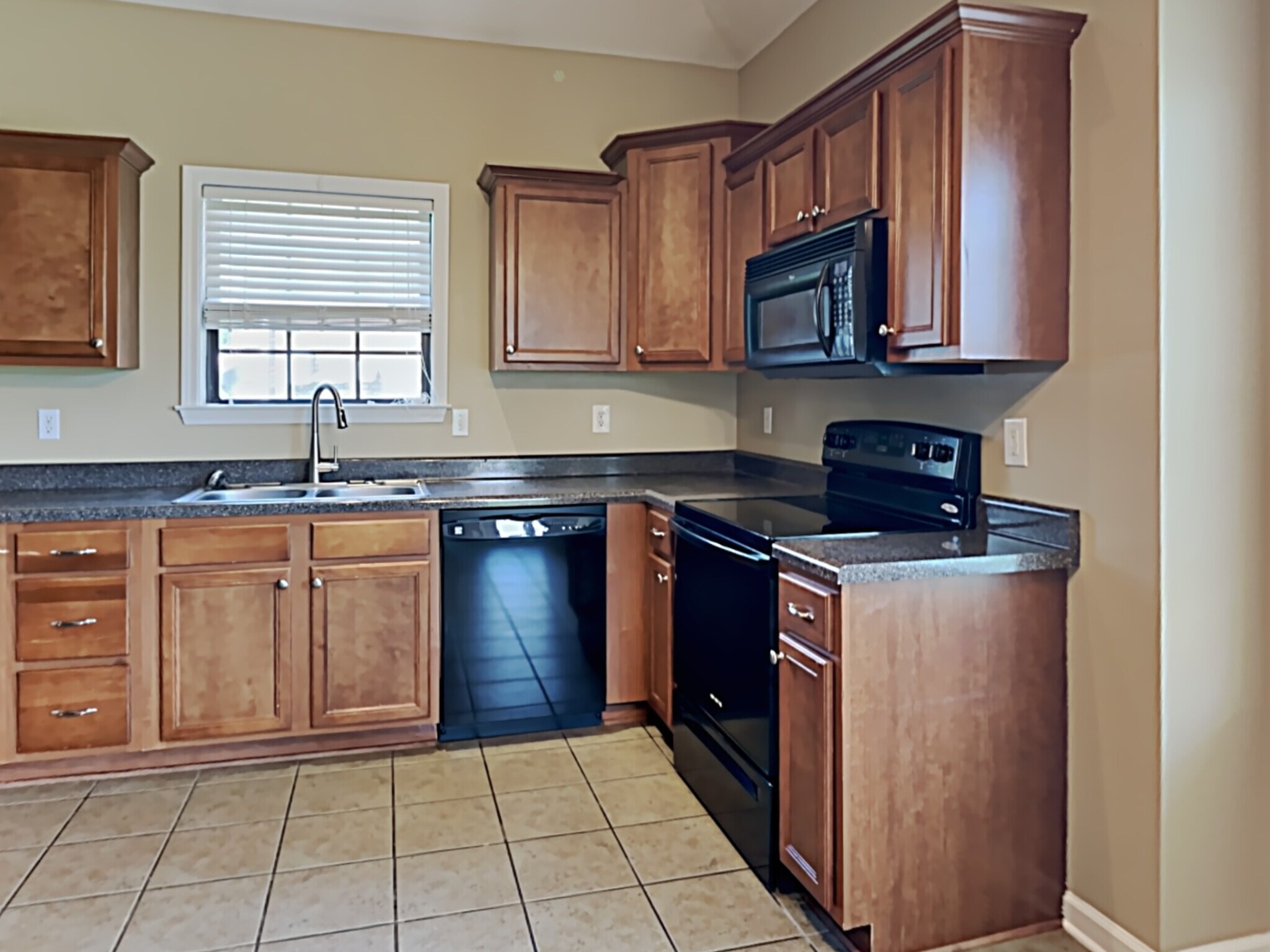 Building Photo - 30 Mossy Springs Cv