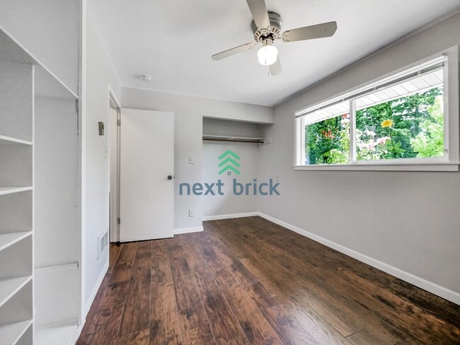 Building Photo - 3 BED & 2 BATH SINGLE FAMILY HOUSE FOR RENT