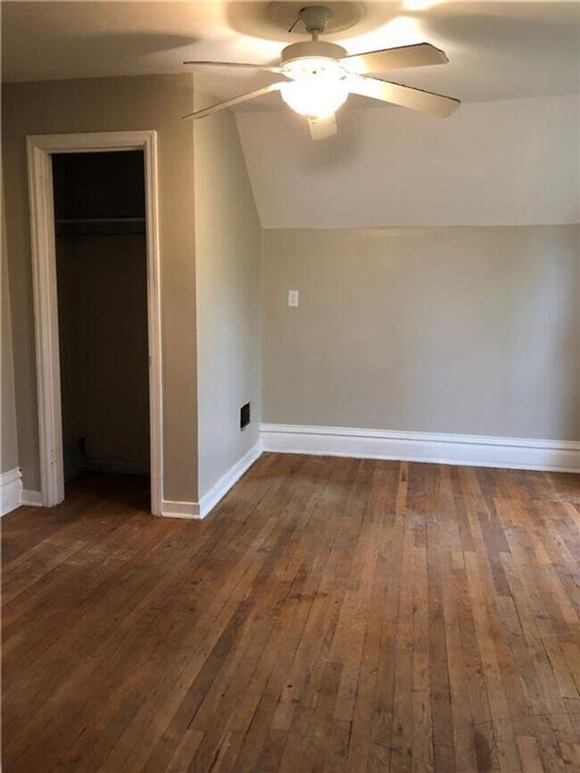 Building Photo - 1145 Bellevue Ave