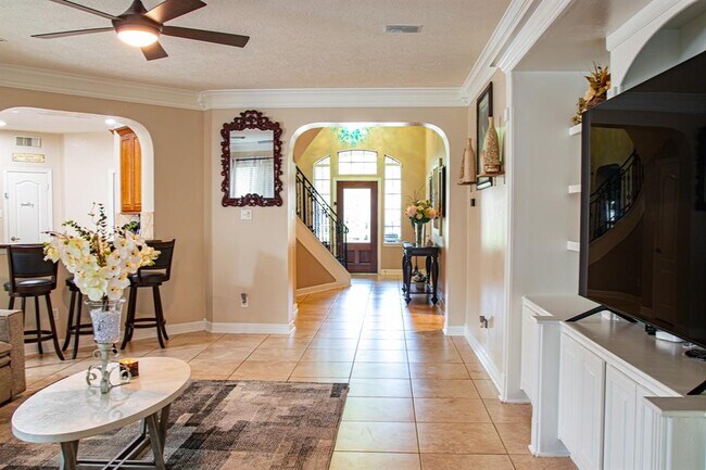Building Photo - 9006 Stones Throw Ln