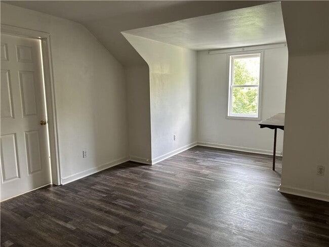 Building Photo - 119 Opal Blvd