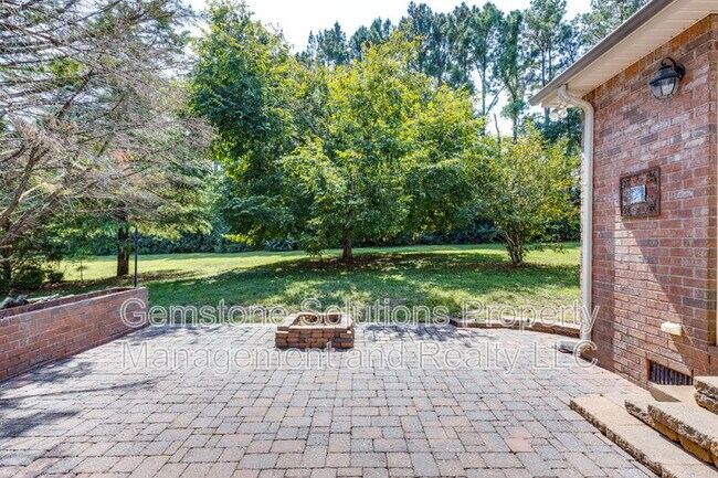 Building Photo - 756 Rolling Fork Dr