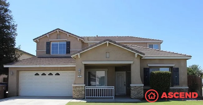 Primary Photo - Splendid 5 Bedroom Off Westside Parkway!
