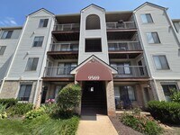 Building Photo - 9569 Coggs Bill Dr