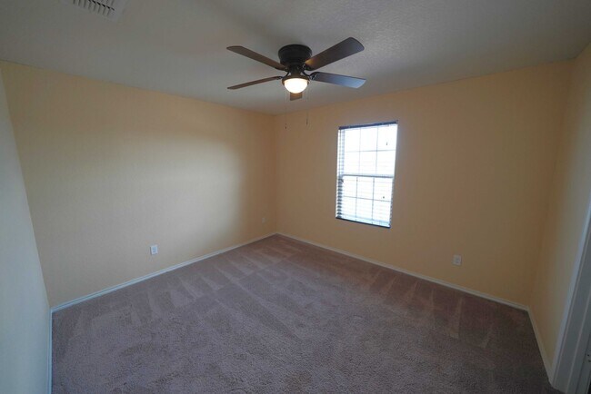 Building Photo - 3730 Acorn Pl