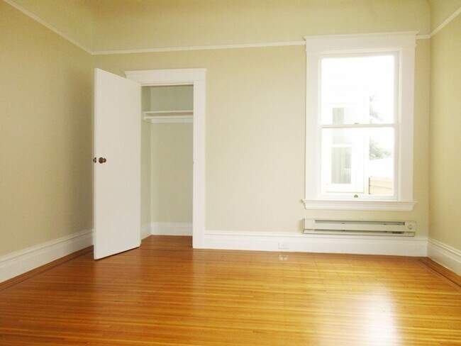 Building Photo - PM0314