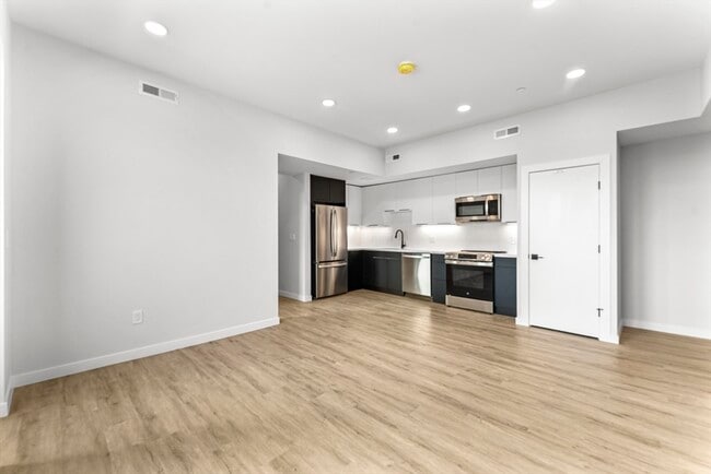 Building Photo - 24-28 Mt Pleasant St