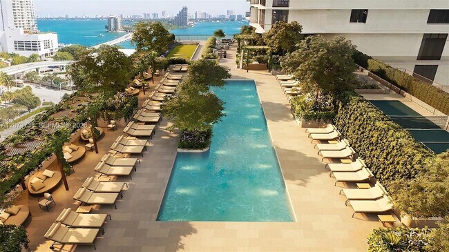 Building Photo - 1400 Biscayne Blvd