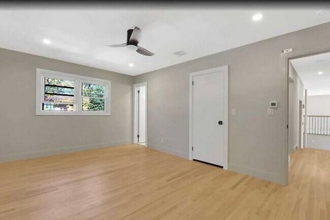 Building Photo - 22 Greentree Terrace