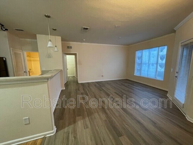 Building Photo - 8290 Gate Pkwy W